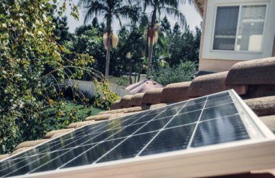 Gør dit hjem grønnere og spar penge med et solcelletag